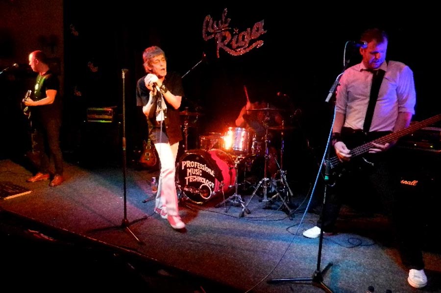 Eddie & The Hot Rods - Live at Club Riga at O'Neill's, Southend-on-Sea, Essex, Saturday December 5th, 2015 