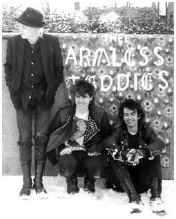 Thee Armless Teddies - Mark James, Steve '76' Bulley and Pigeon
