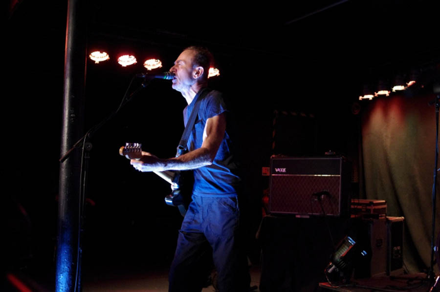 Hugh Cornwell - Live at Chinnerys, Southend-on-Sea, Essex, Thursday November 1st, 2018