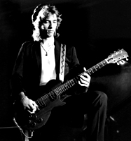 Le Mat: Guitarist Pete Helmer (Photograph by Giacomino Parkinson)